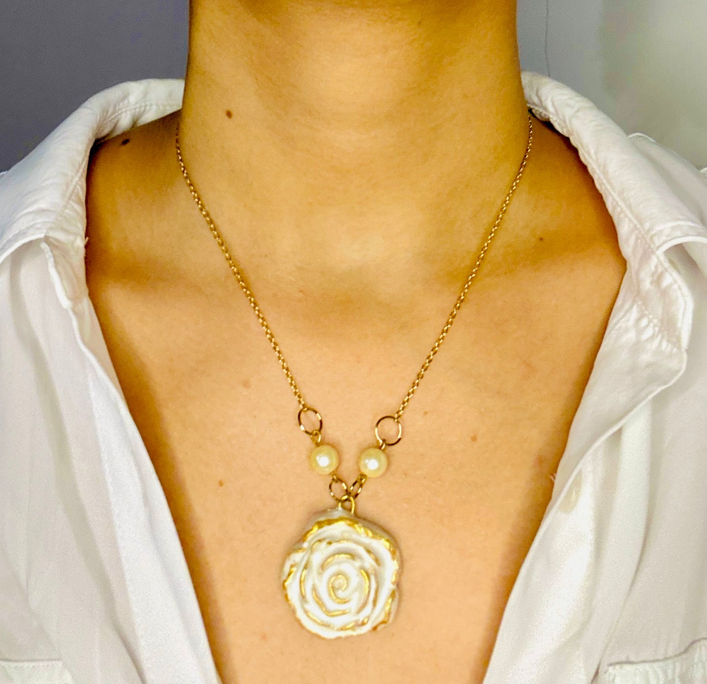 Beautifully Handcrafted White and Gold Ceramic Necklace