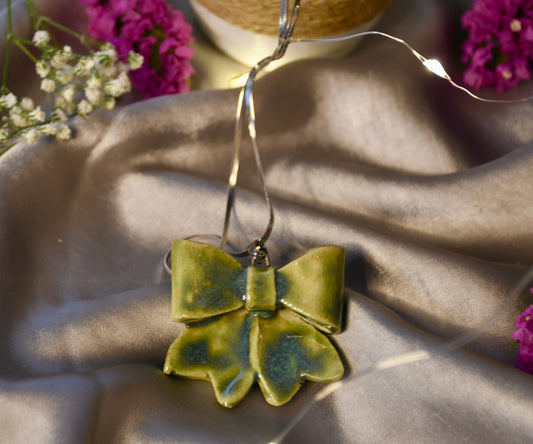 Beautifully Handcrafted Green Ceramic Necklace